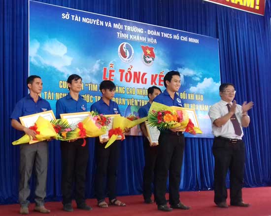 Lễ tổng kết và trao giải Cuộc thi nâng cao nhận thức  về biến đổi khí hậu và tài nguyên nước 