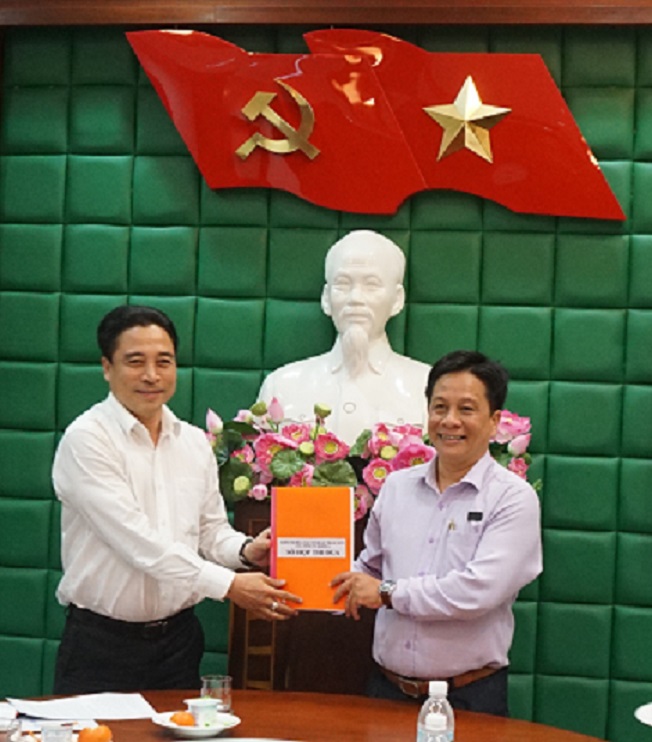 Khối thi đua các cơ quan tham mưu của Tỉnh ủy (Khối 1):  Tổng kết phong trào thi đua, công tác khen thưởng năm 2018