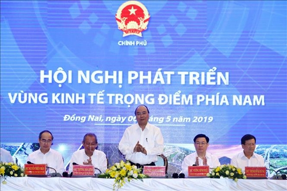 Vùng kinh tế trọng điểm phía Nam tiếp tục giữ vai trò là đầu tàu dẫn dắt, phát triển mạnh và bền vững