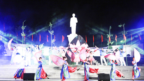 1 năm thực hiện học tập và làm theo tư tưởng, đạo đức, phong cách Hồ Chí Minh: Những kết quả tích cực