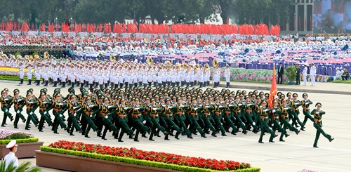 Trùng trùng đội ngũ…