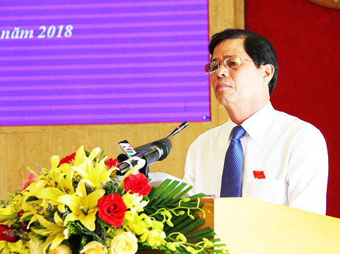 Cần có giải pháp quyết liệt hơn để hoàn thành nhiệm vụ phát triển kinh tế - xã hội năm 2018 (*)