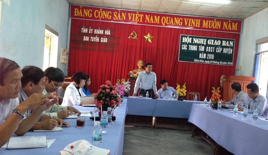 Ban Tuyên giáo Tỉnh ủy tổ chức Hội nghị giao ban  công tác giáo dục lý luận chính trị Quý IV/2016