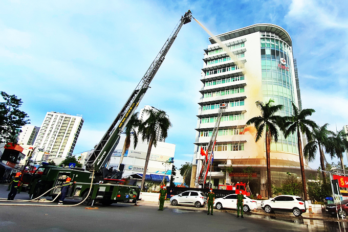 Vững vàng trên trận tuyến chống cháy nổ