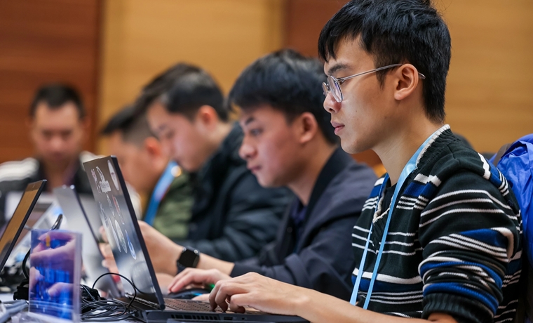 Xây dựng và phát huy sức mạnh thế trận chiến tranh nhân dân, “thế trận lòng dân” trên không gian mạng góp phần bảo vệ Tổ quốc trong kỷ nguyên số