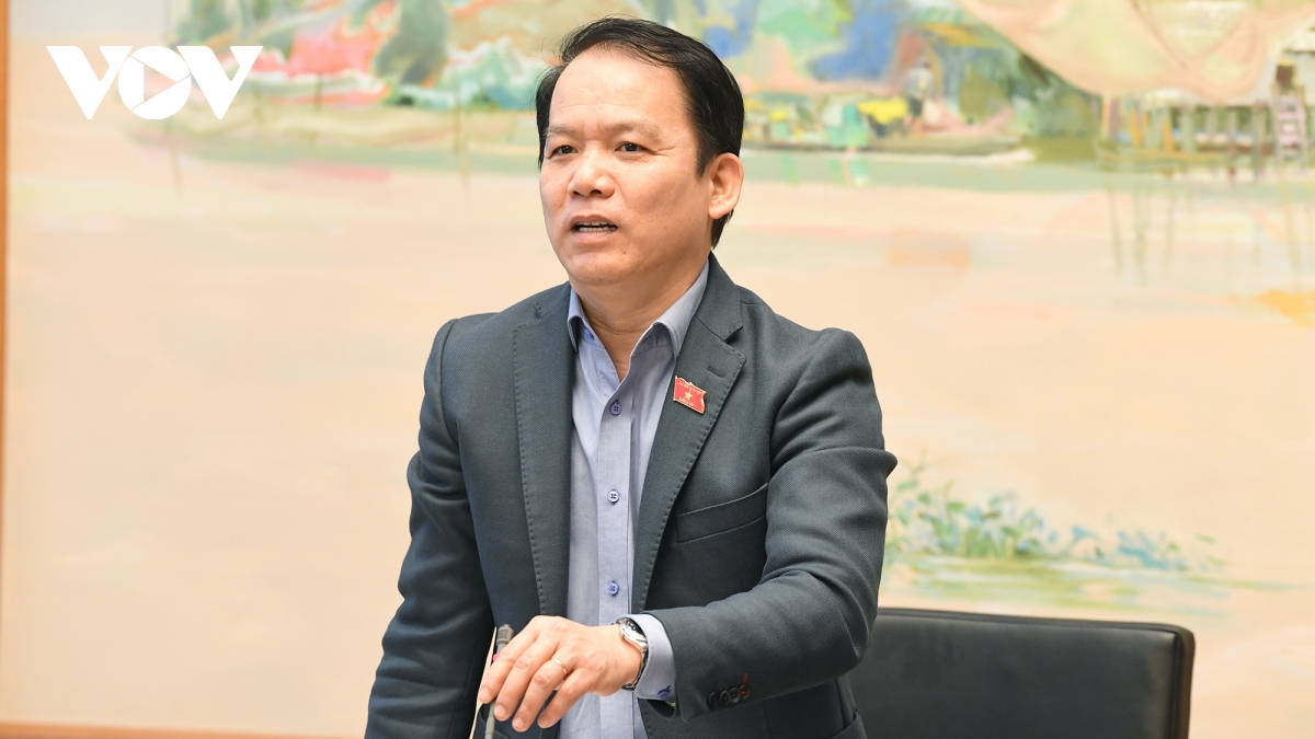           Quốc hội thảo luận về sửa đổi Điều 23 Luật Nhà ở: Có lo ngại gom đất chờ thời?      