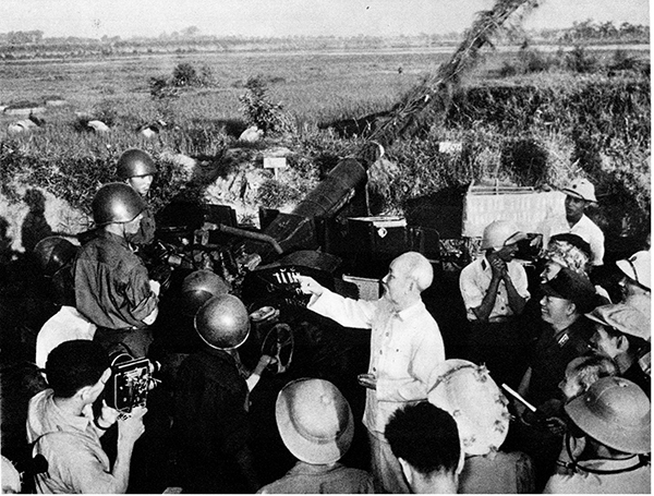 Vận dụng tư tưởng Hồ Chí Minh trong xây dựng Quân đội nhân dân Việt Nam tinh, gọn, mạnh hiện nay