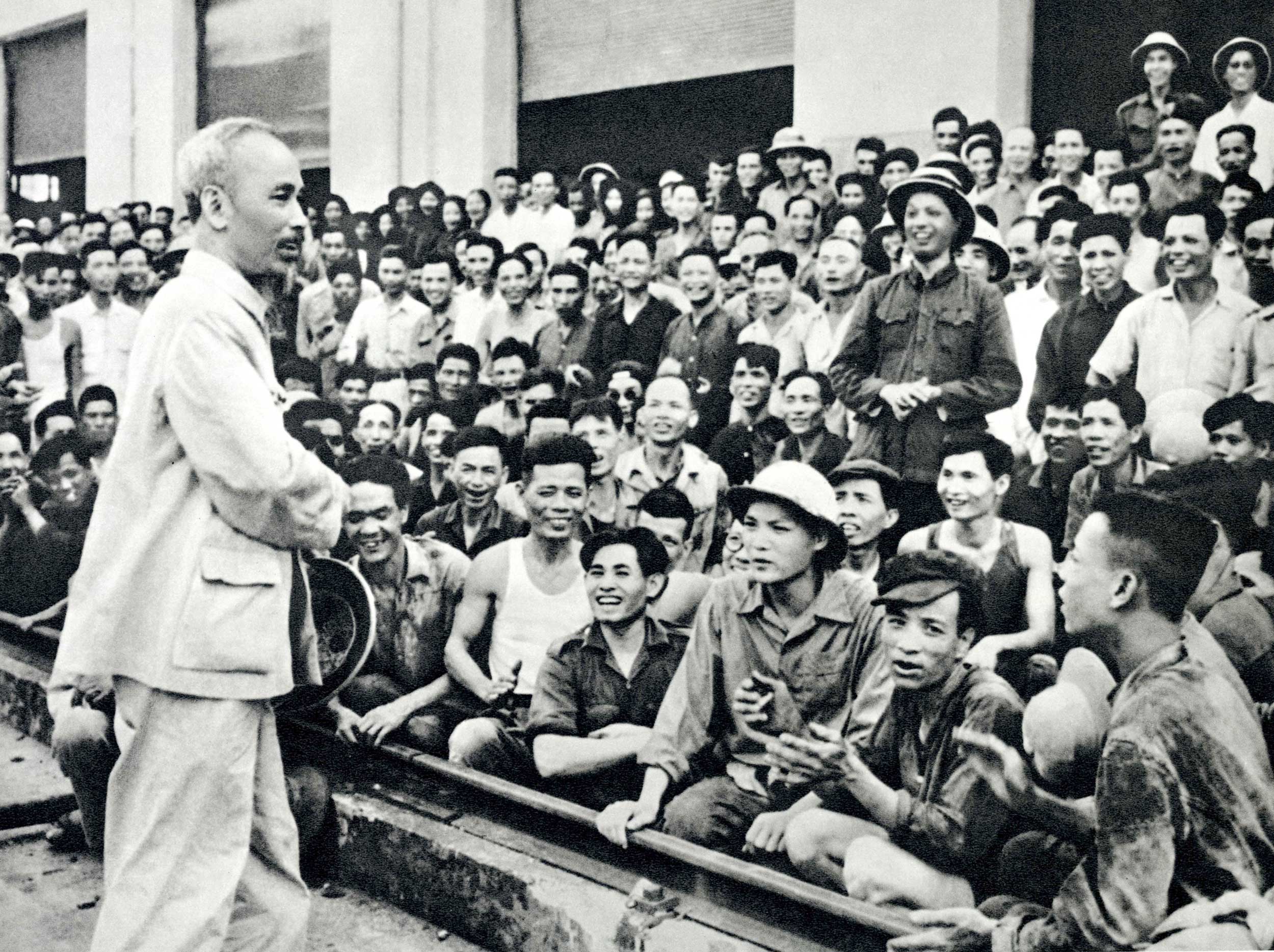 “Tôn trọng và bảo vệ tài sản công cộng là nhiệm vụ thiêng liêng”