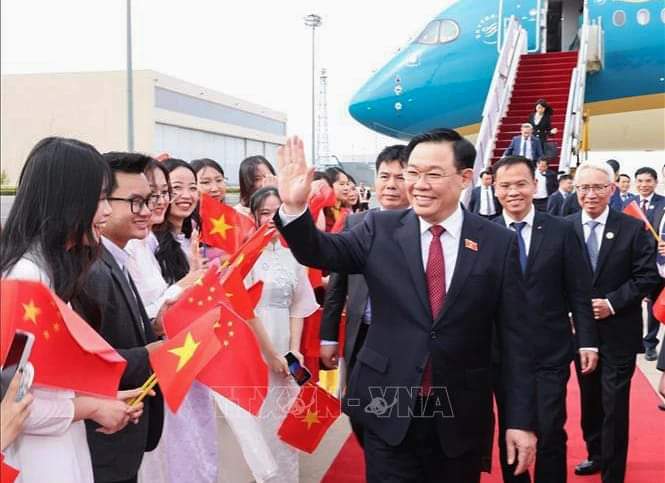 Duy trì đà phát triển tốt đẹp của mối quan hệ Việt Nam-Trung Quốc