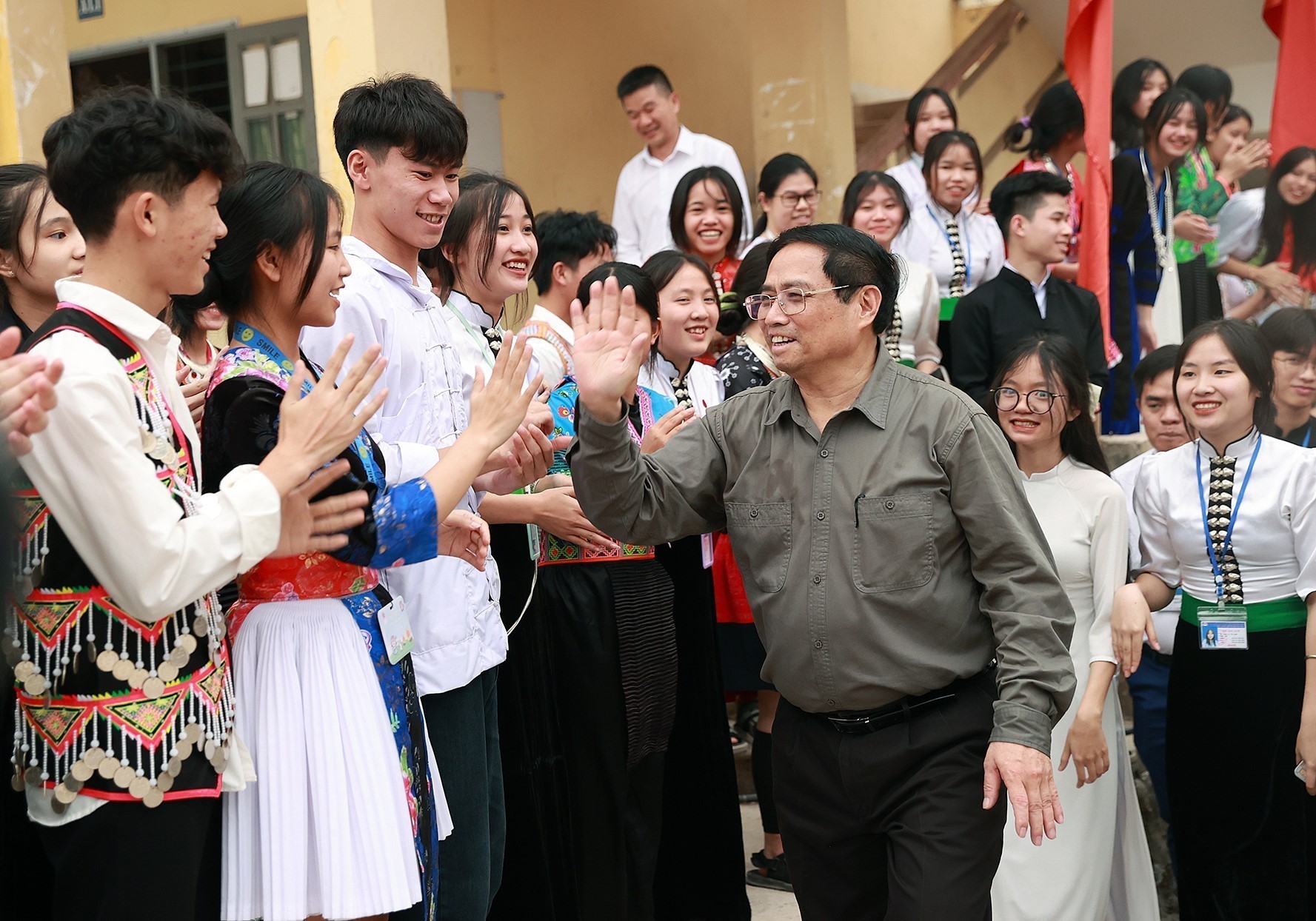 Tăng cường sự lãnh đạo của Đảng đối với công tác giáo dục quyền con người