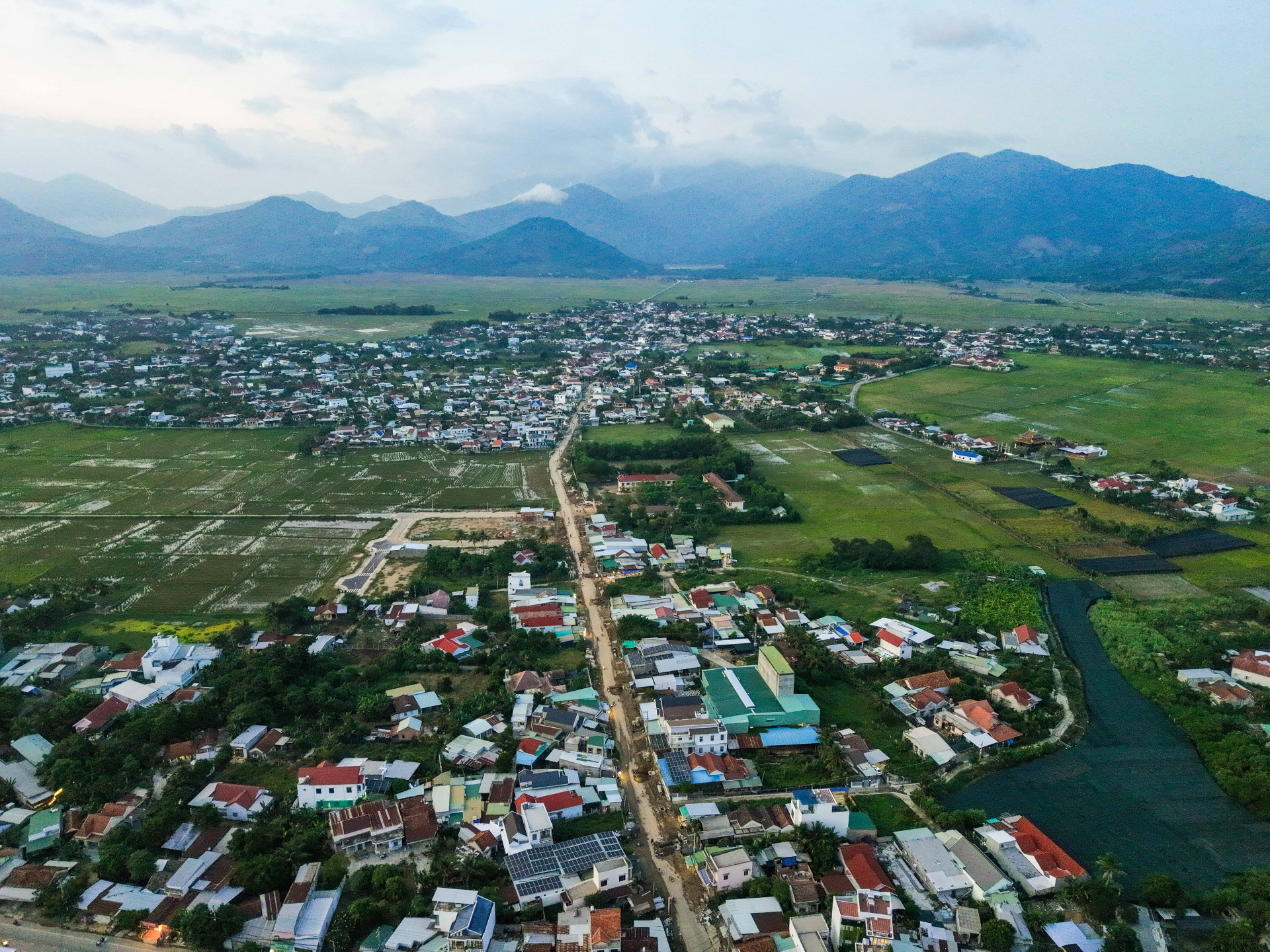 Kỷ niệm 60 năm Phong trào Đồng khởi giải phóng một phần nông thôn, đồng bằng tỉnh Khánh Hòa (7-11-1964 - 7-11-2024): Thắng lợi có ý nghĩa chiến lược đối với phong trào cách mạng của tỉnh Khánh Hòa
