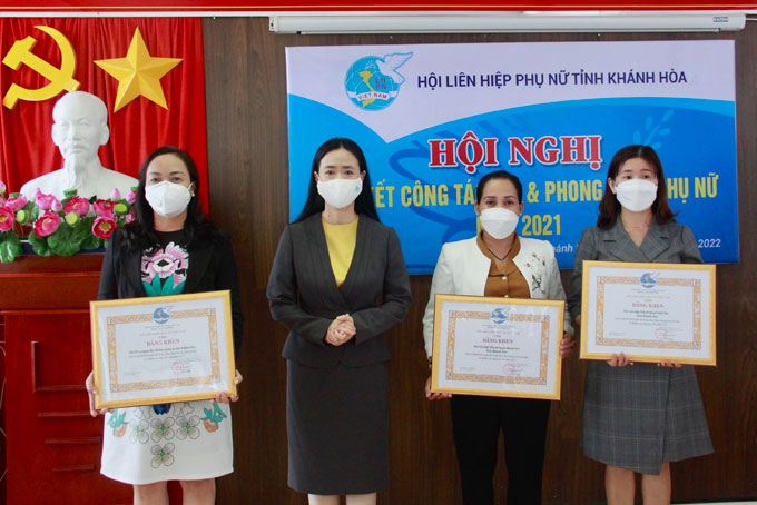 Tổng kết công tác Hội và phong trào phụ nữ năm 2021