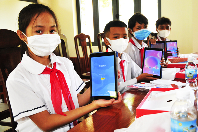 Tạo môi trường rèn luyện cho học sinh, sinh viên