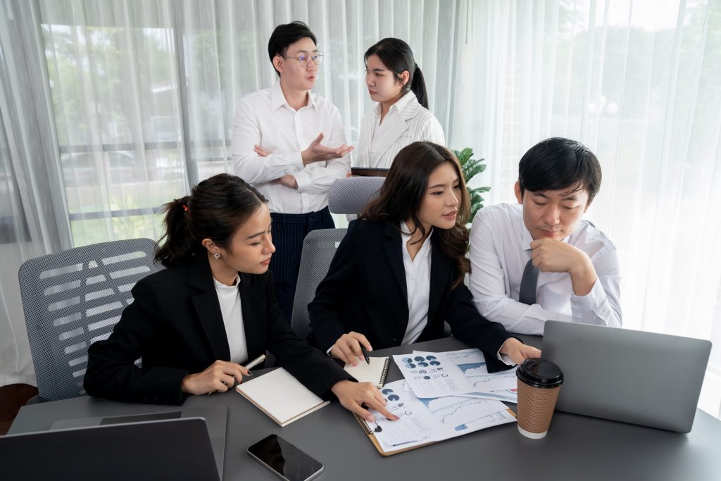 Xây dựng đạo đức, văn hóa kinh doanh trong phát triển kinh tế tư nhân định hướng xã hội chủ nghĩa ở Việt Nam hiện nay