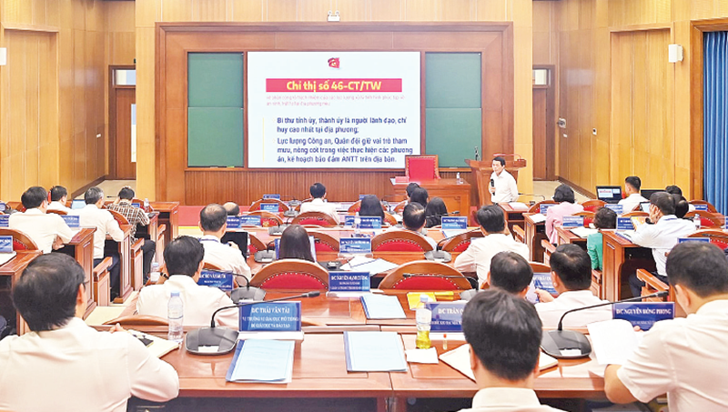 Bản lĩnh chính trị và năng lực tư duy lý luận