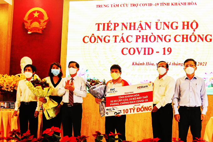 Hoạt động cứu trợ cho người dân trong dịch Covid-19: Hiệu quả, công khai, minh bạch