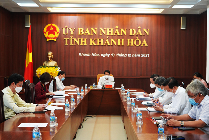 Khẩn trương đẩy nhanh tốc độ tiêm vắc xin cho người dân