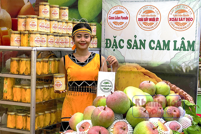 Đưa nông sản lên… sàn