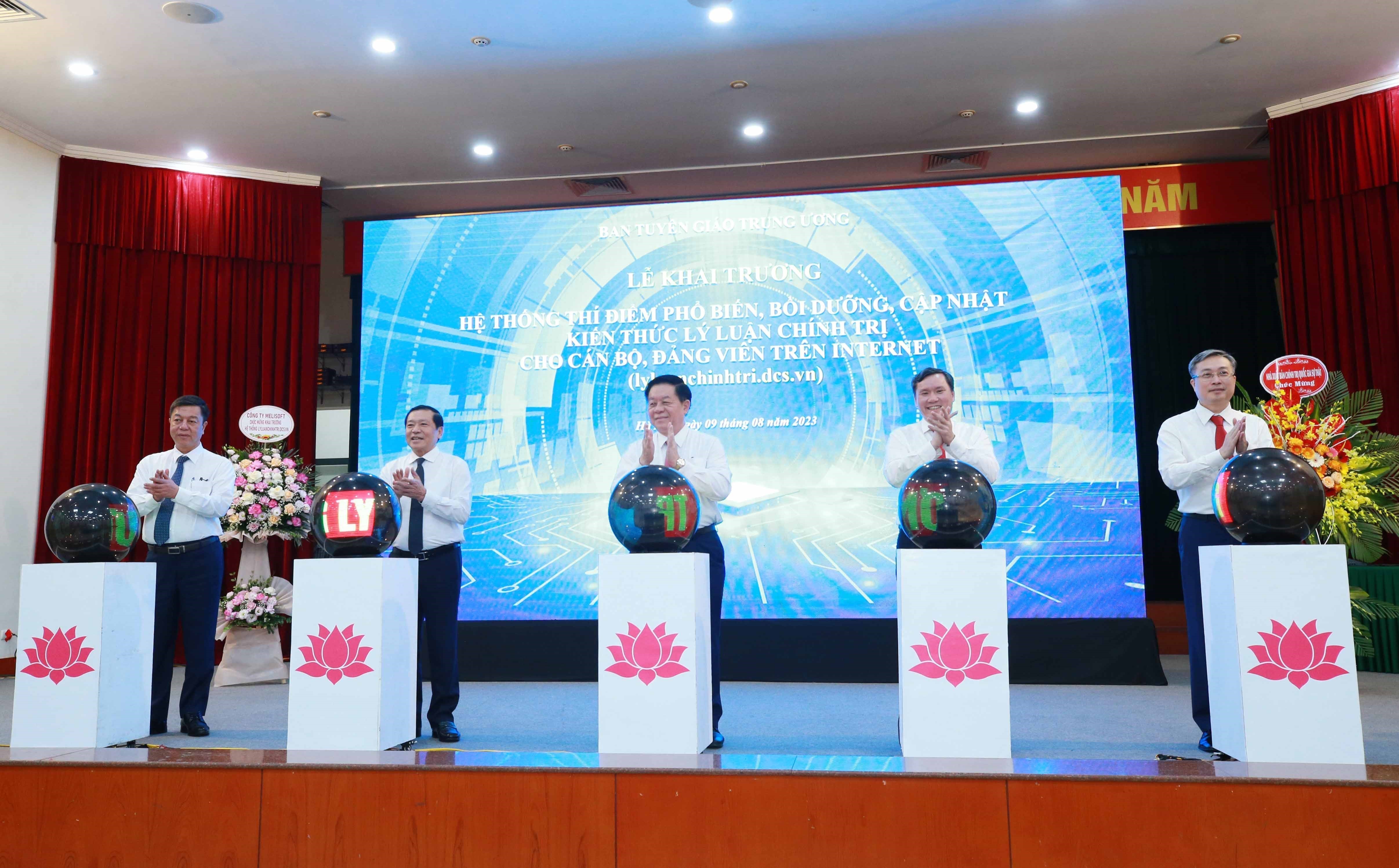 Vận dụng nguyên tắc thống nhất giữa lý luận và thực tiễn trong giảng dạy lý luận chính trị - yêu cầu đối với giảng viên hiện nay