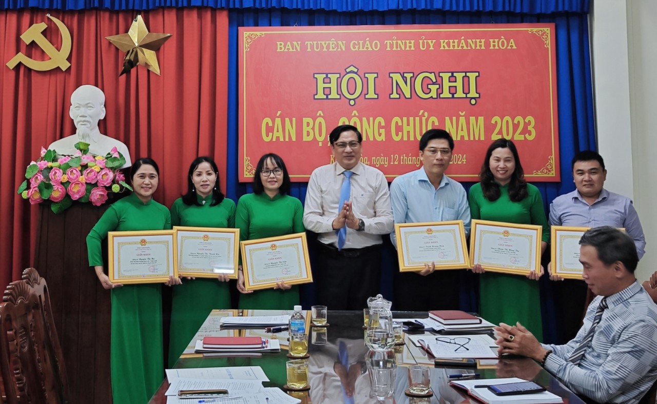 Ban Tuyên giáo Tỉnh ủy tổ chức Hội nghị, cán bộ, công chức năm 2023