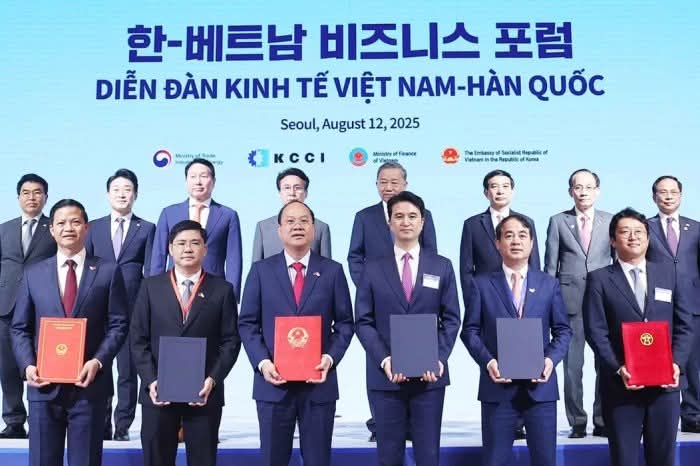 Đoàn công tác tỉnh Khánh Hòa trao đổi, xúc tiến đầu tư tại Diễn đàn Kinh tế Việt Nam - Hàn Quốc
