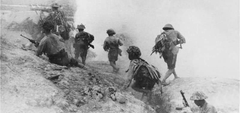 NHẬT KÝ CHIẾN SỰ ĐIỆN BIÊN PHỦ Ngày 14/4/1954: : Chiến hào của bộ đội ta nhích dần đến gần phân khu trung tâm