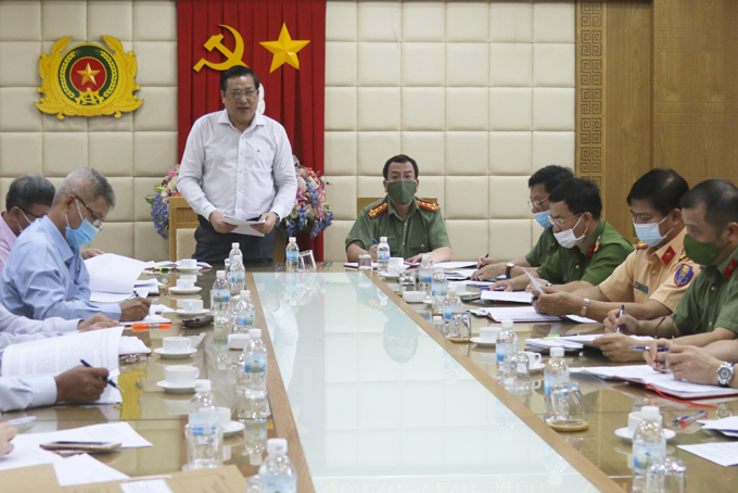 Kiểm tra việc tổ chức học tập, quán triệt nghị quyết đại hội đảng các cấp tại Đảng ủy Công an tỉnh