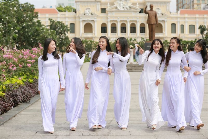 ÁO TRẮNG