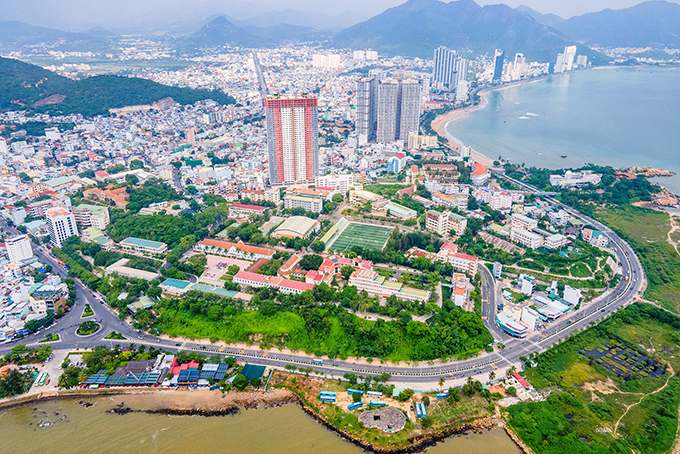 Chất vấn - trả lời chất vấn nhiều nội dung cử tri, dư luận quan tâm