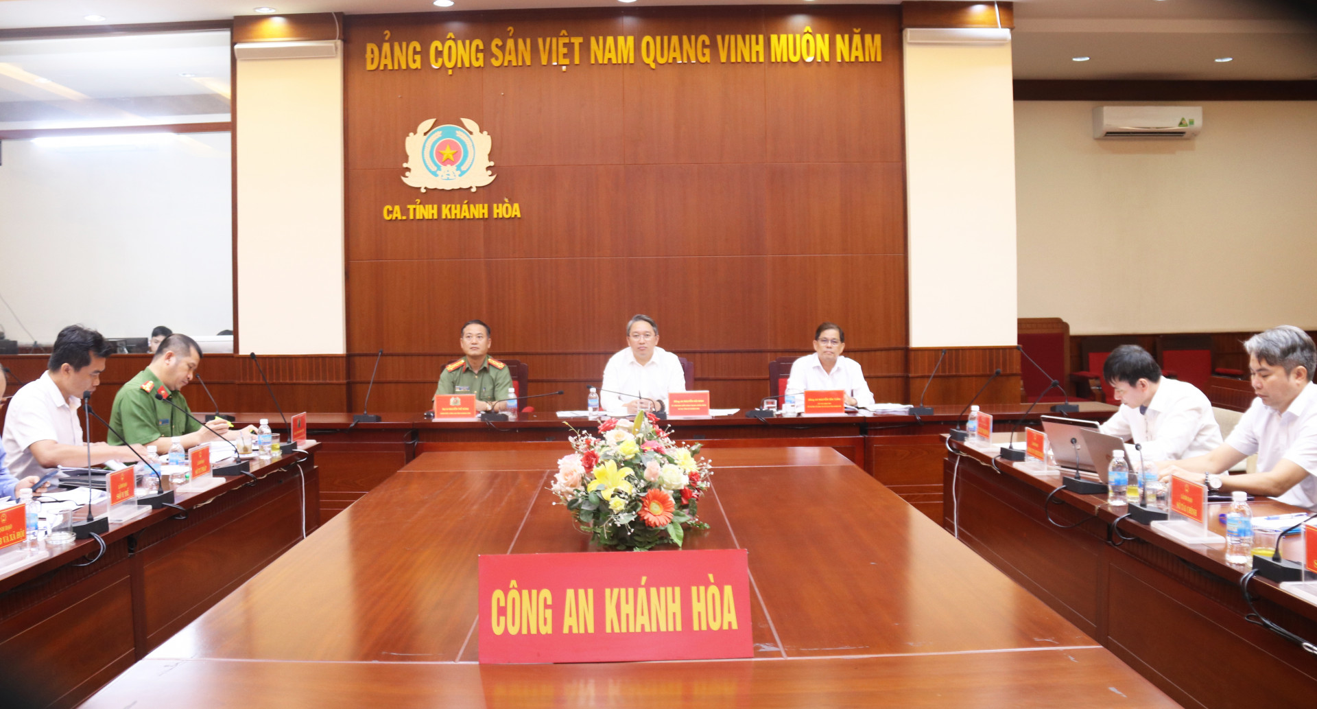 Họp Tổ công tác triển khai Đề án 06 tháng 4-2024