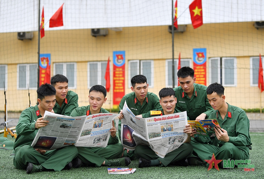 Phát huy giá trị văn hóa “Bộ đội Cụ Hồ” trong xây dựng môi trường văn hóa ở đơn vị cơ sở Quân đội hiện nay