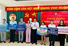 Chung tấm lòng hướng về miền Bắc