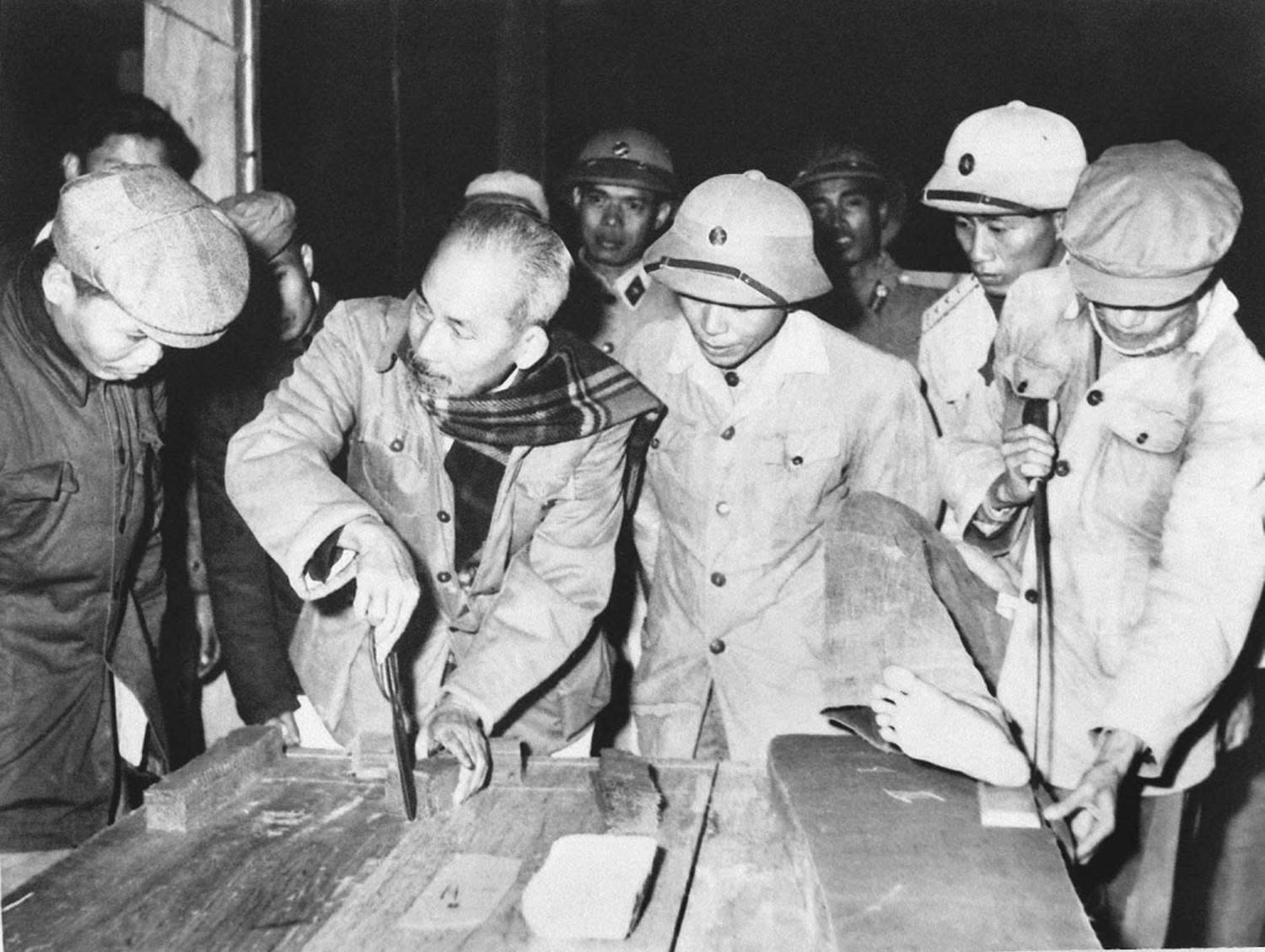 Tư tưởng Hồ Chí Minh về xây dựng văn hóa thực hành tiết kiệm, chống lãng phí và sự vận dụng trong kỷ nguyên mới