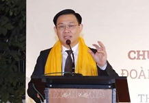 Chủ tịch Quốc hội Vương Đình Huệ gặp cộng đồng người Việt Nam tại Ấn Độ