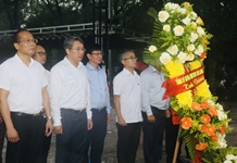 Đoàn công tác tỉnh Khánh Hòa dâng hương tại Nghĩa trang liệt sĩ quốc gia Trường Sơn, Nghĩa trang liệt sĩ quốc gia Đường 9 và Khu di tích quốc gia đặc biệt Thành cổ Quảng Trị