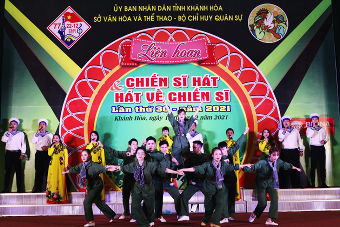 Những tình cảm gửi về người chiến sĩ
