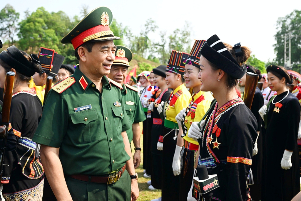 Phát huy các giá trị văn hóa Việt Nam trong xây dựng quân đội về chính trị theo tư tưởng Hồ Chí Minh