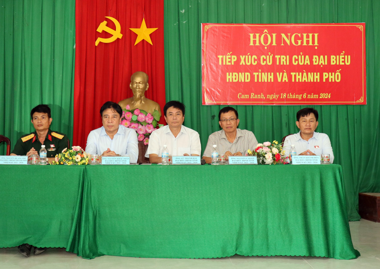Đại biểu HĐND tỉnh Khánh Hòa tiếp xúc cử tri tại các địa phương