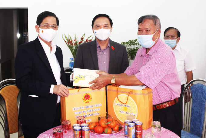 Chăm lo Tết cho đối tượng chính sách