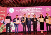 Lãnh đạo tỉnh gặp mặt khách quốc tế và kiều bào nhân dịp Xuân Ất Tỵ