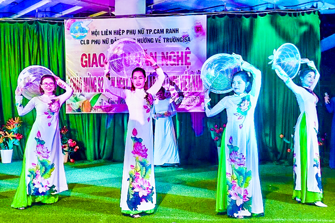 Phát huy vai trò, vị thế của phụ nữ trong tình hình mới