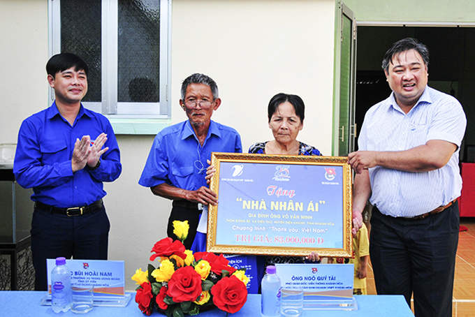 Những ngôi nhà nhân ái