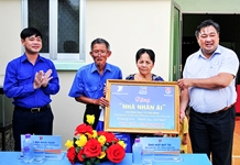 Những ngôi nhà nhân ái