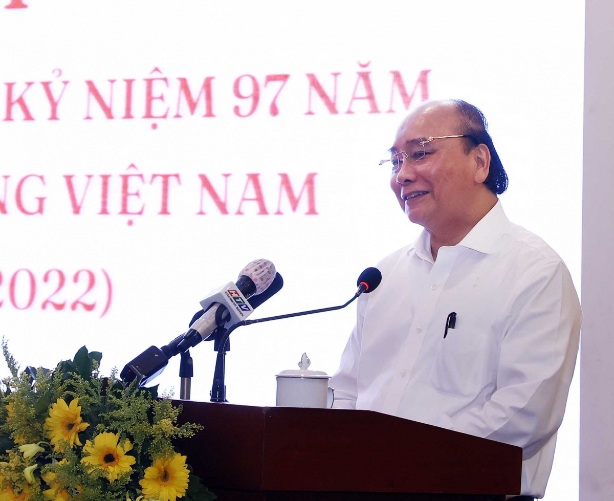 Báo chí cần góp phần ngăn “đốm lửa nhỏ” để ngăn ngừa “cháy cả cánh rừng     