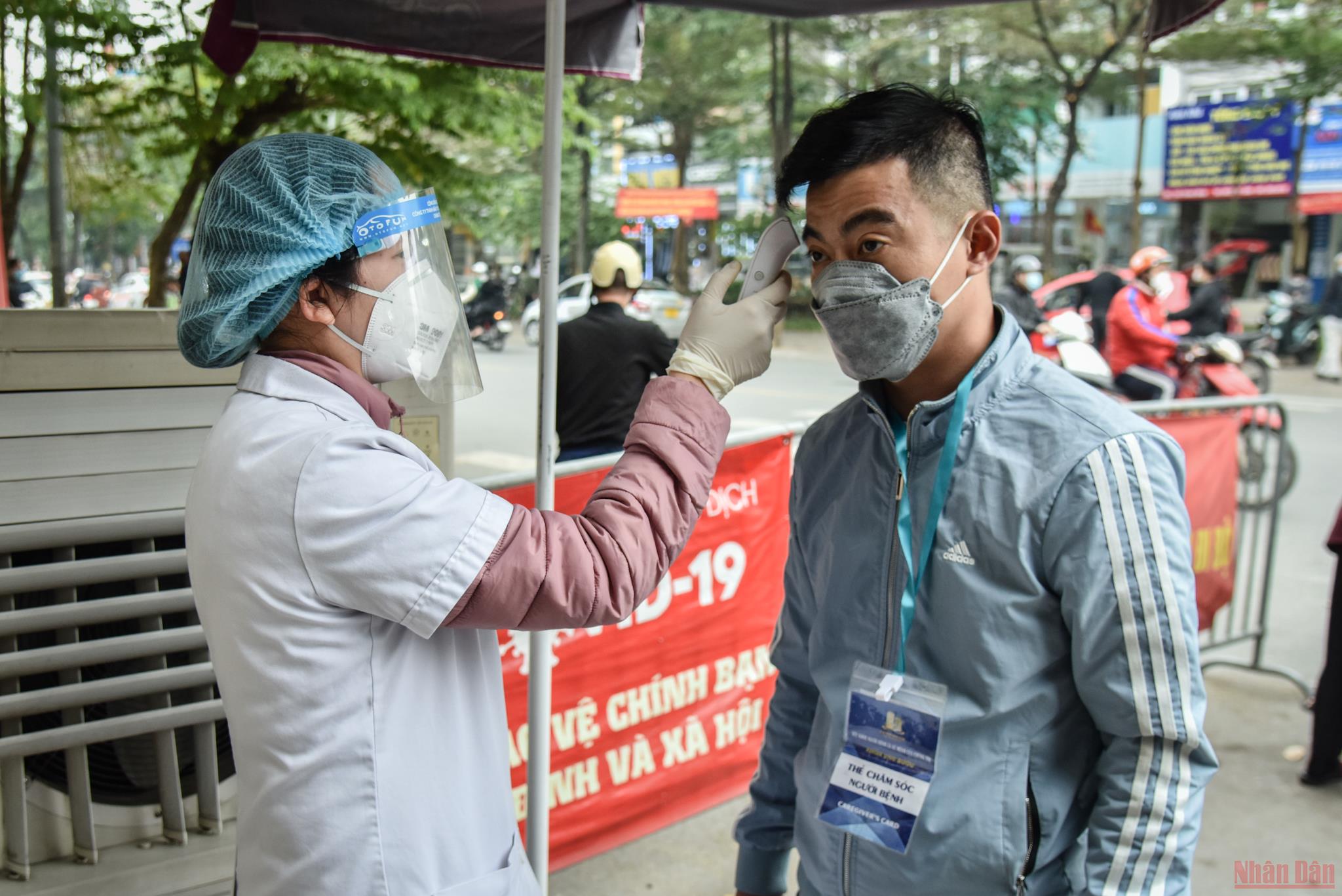 Bảo đảm khám, chữa bệnh và phòng, chống dịch Covid-19 dịp Tết Nhâm Dần 2022