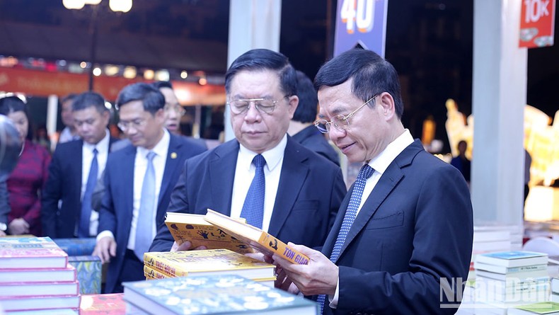  Khai mạc Ngày Sách và Văn hóa đọc Việt Nam lần thứ 3-2024 