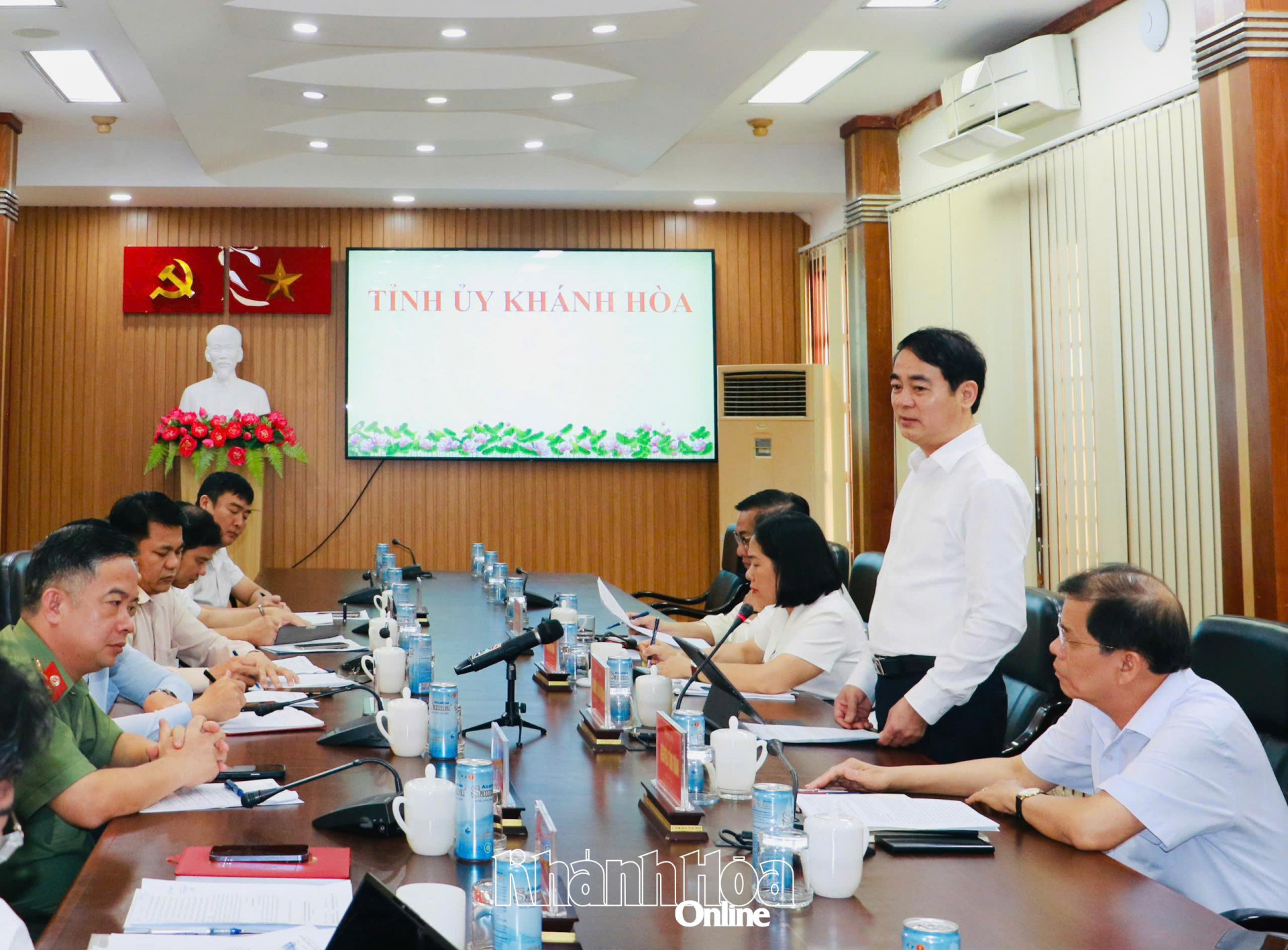 Nỗ lực hoàn thành xóa nhà tạm, nhà dột nát trước ngày 30-4