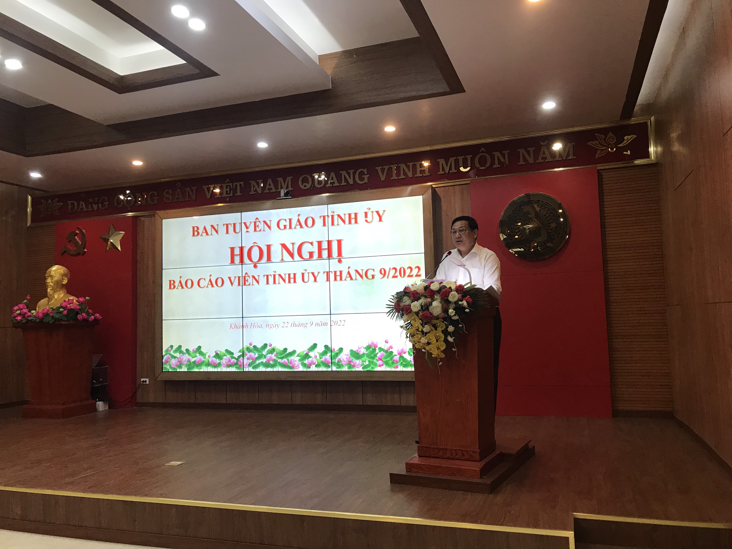Hội nghị Báo cáo viên Tỉnh ủy tháng 9/2022