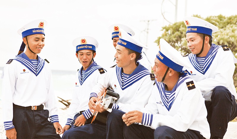  Đón xuân sớm trên tuyến đảo tiền tiêu 