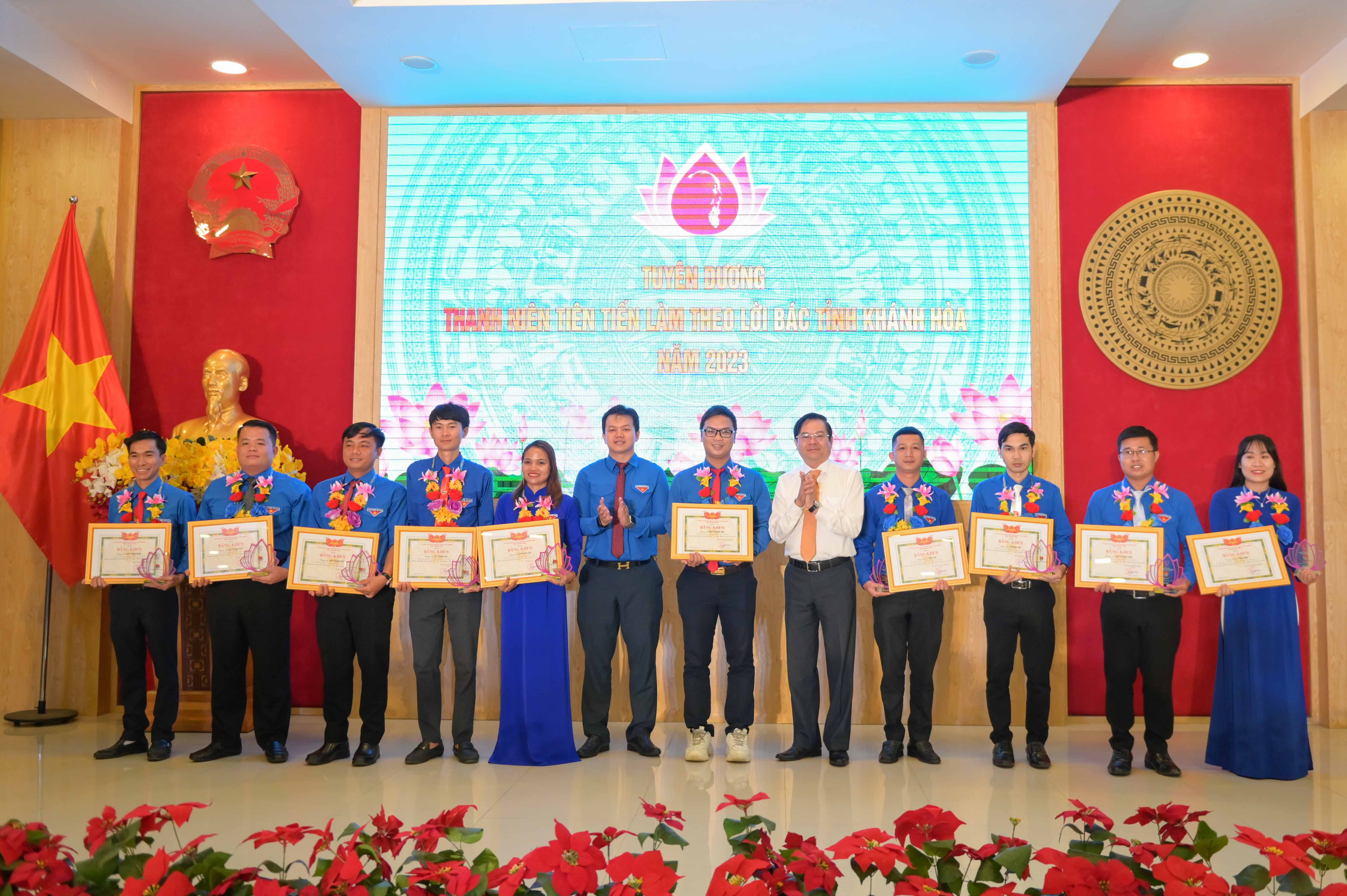 Tuyên dương 92 thanh niên tiên tiến làm theo lời Bác